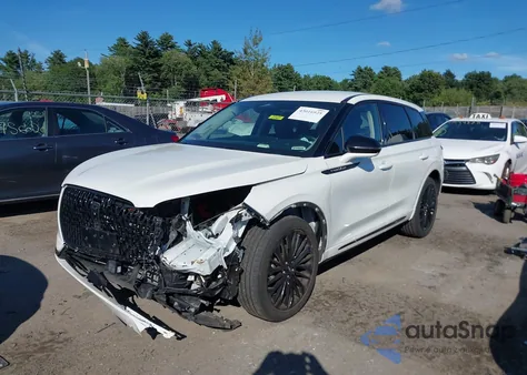 2023 Lincoln Corsair Standard z USA, uszkodzony, nr VIN 5LMCJ1DA3PUL11694